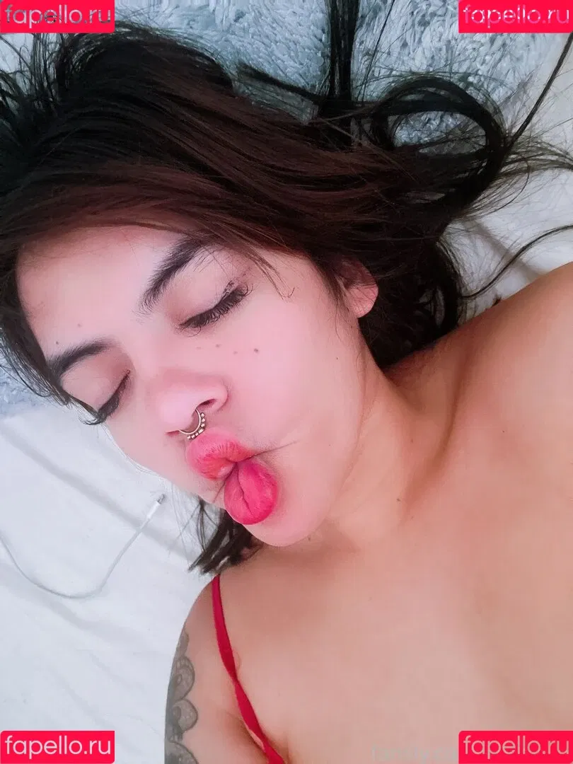 r.e.rosario / roseiaro Onlyfans Photo Gallery 