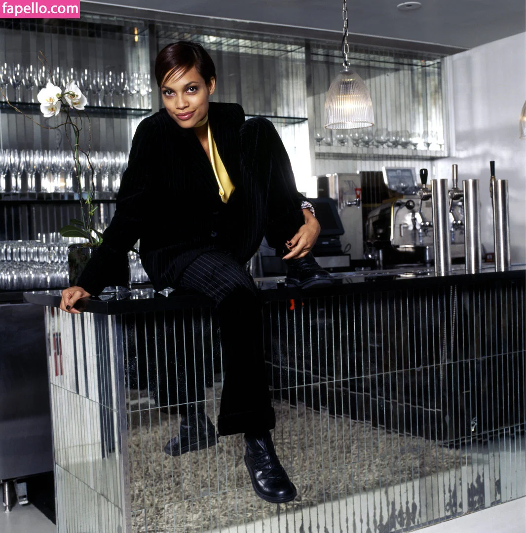 r.e.rosario / roseiaro Onlyfans Photo Gallery 