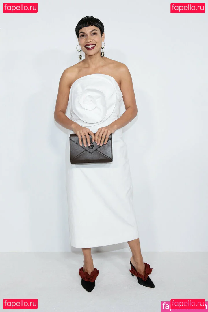 r.e.rosario / roseiaro Onlyfans Photo Gallery 