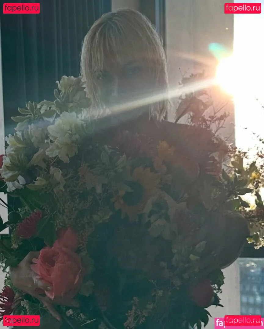 r.e.rosario / roseiaro Onlyfans Photo Gallery 