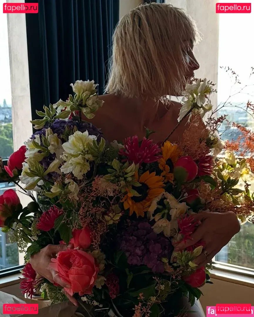 r.e.rosario / roseiaro Onlyfans Photo Gallery 