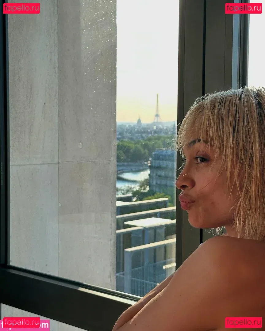 r.e.rosario / roseiaro Onlyfans Photo Gallery 