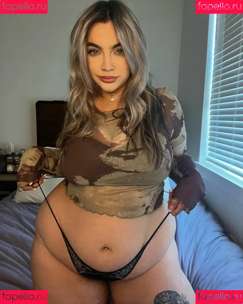 squishiebear / squishiebearr / squishiebearrr Onlyfans Photo Gallery 