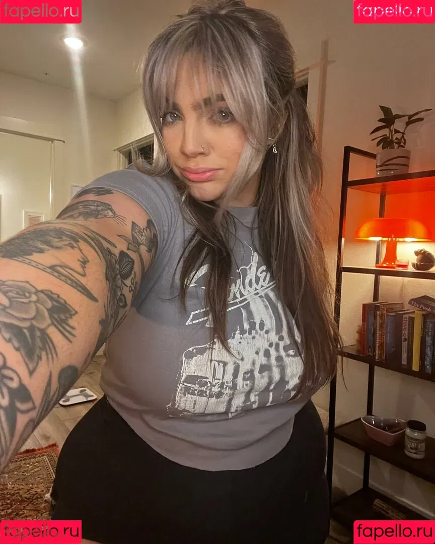 squishiebear / squishiebearr / squishiebearrr Onlyfans Photo Gallery 