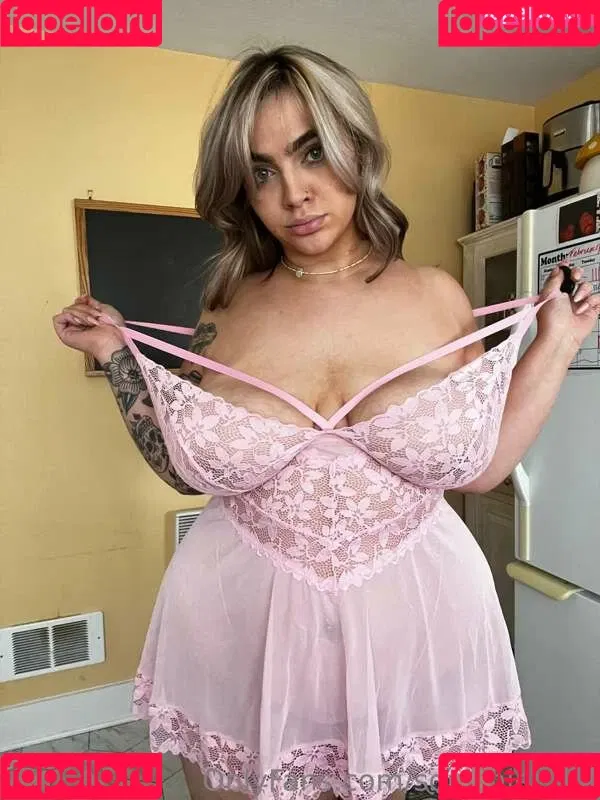 squishiebear / squishiebearr / squishiebearrr Onlyfans Photo Gallery 