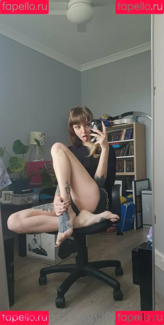 vi0let_night / vi0letnights_ Onlyfans Photo Gallery 