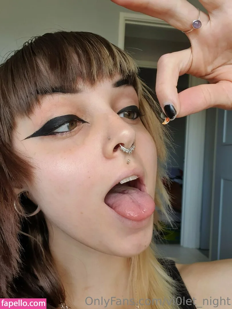 vi0let_night / vi0letnights_ Onlyfans Photo Gallery 