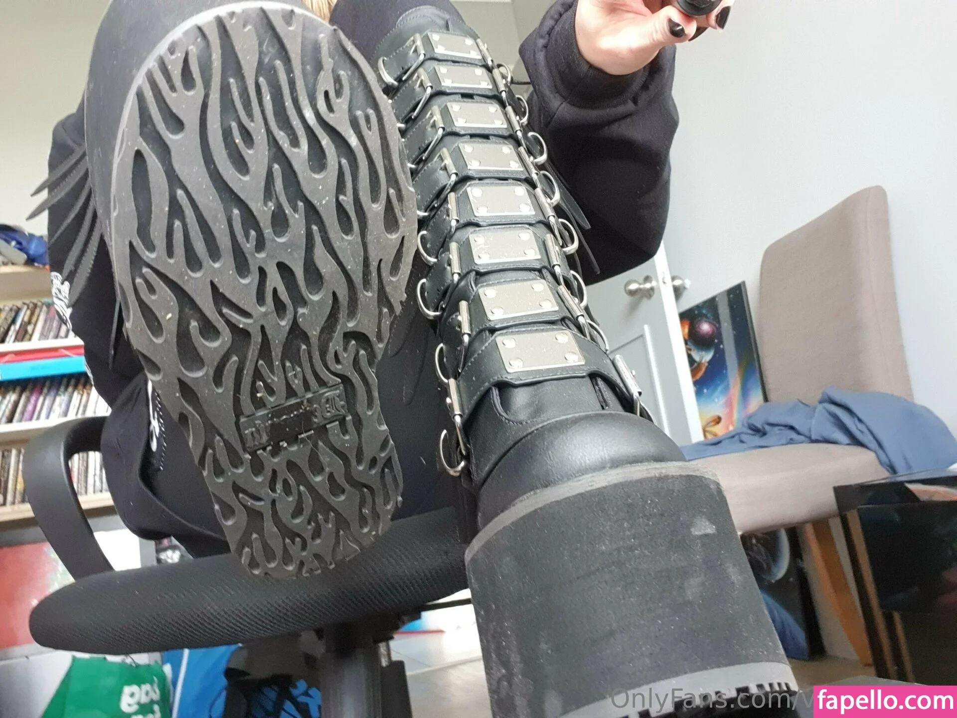 vi0let_night / vi0letnights_ Onlyfans Photo Gallery 