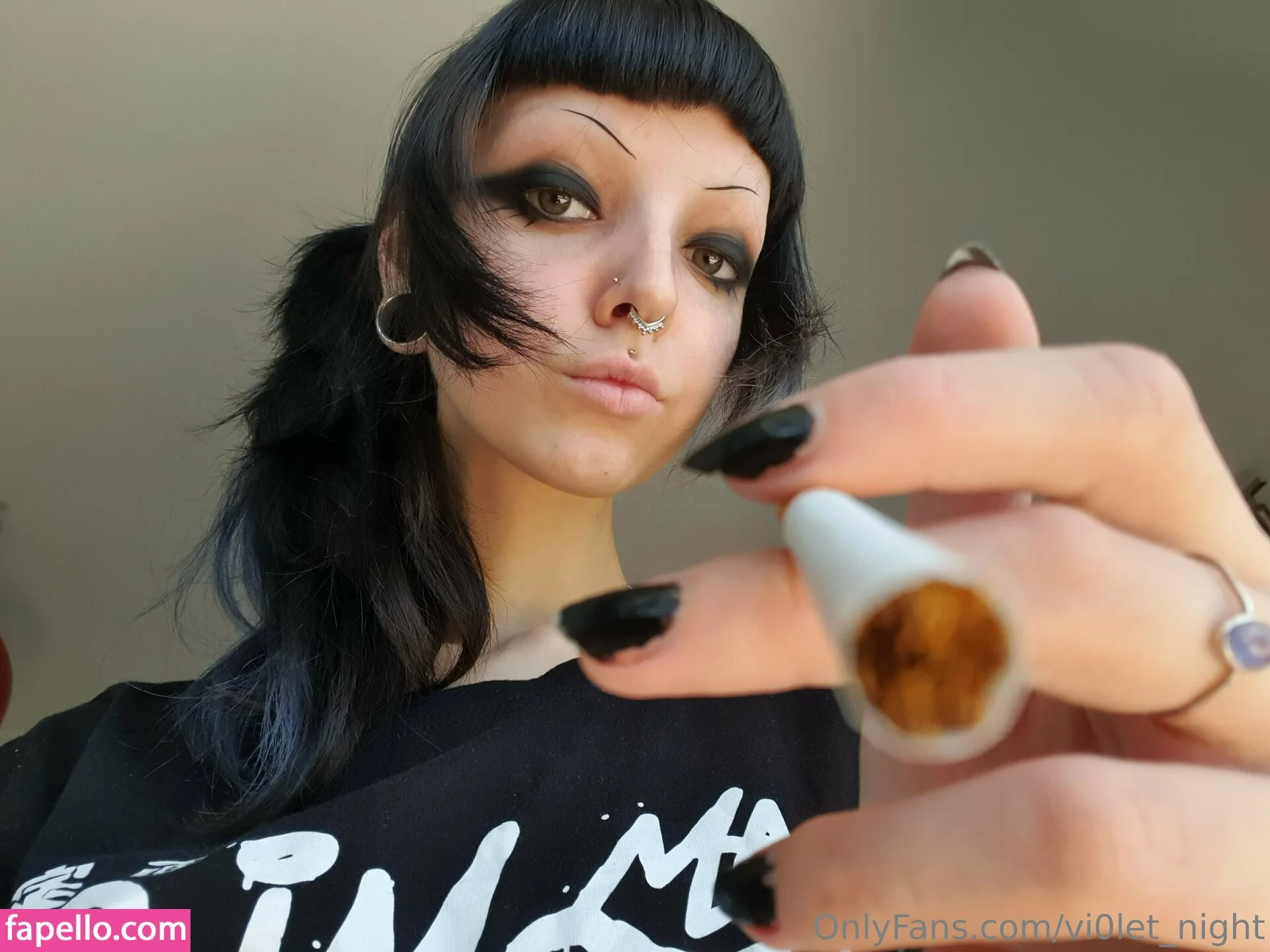 vi0let_night / vi0letnights_ Onlyfans Photo Gallery 