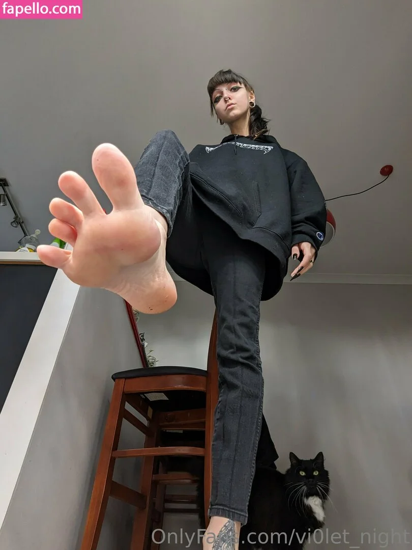 vi0let_night / vi0letnights_ Onlyfans Photo Gallery 