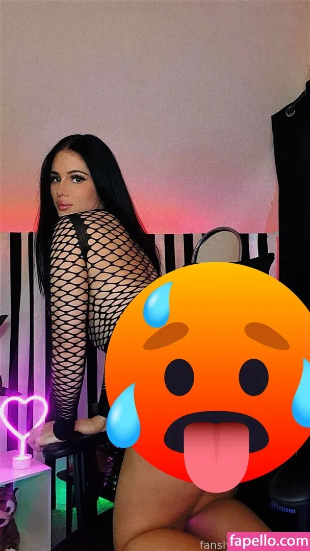 becka_ttv / beckatv Onlyfans Photo Gallery 