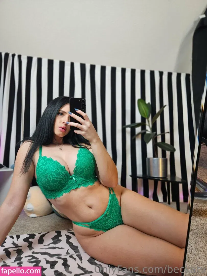 becka_ttv / beckatv Onlyfans Photo Gallery 
