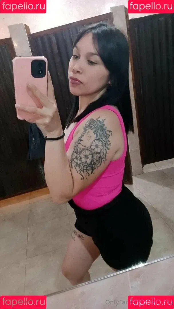 ifressa / issarae Onlyfans Photo Gallery 