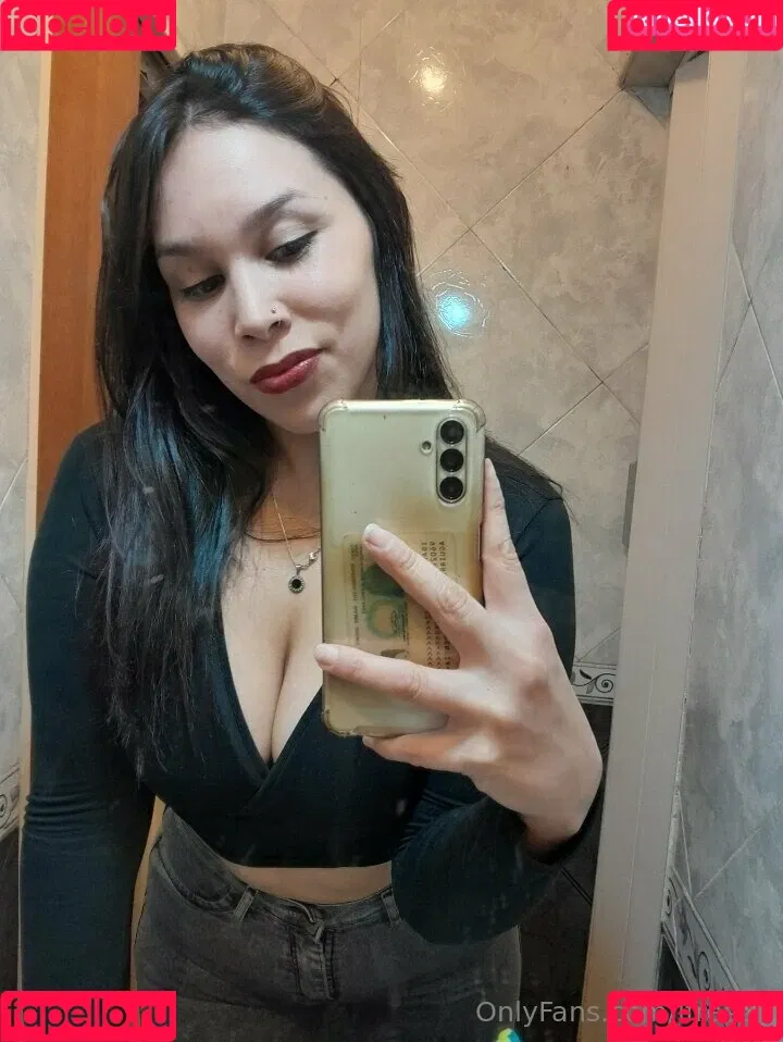 ifressa / issarae Onlyfans Photo Gallery 