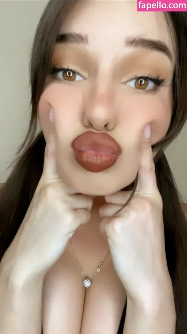 ilanosh / itsilanosh Onlyfans Photo Gallery 