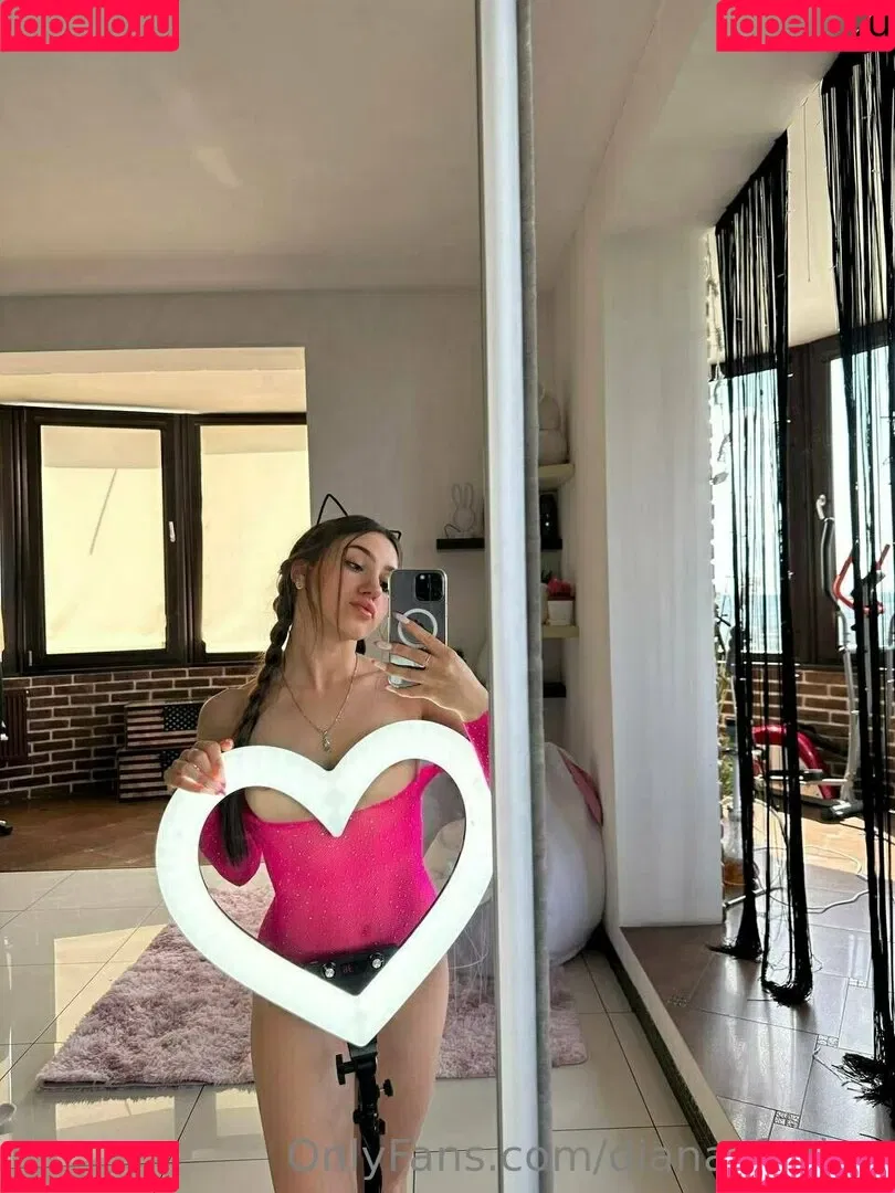 Diana Foxley / diana.foxley / diana_foxley Onlyfans Photo Gallery 