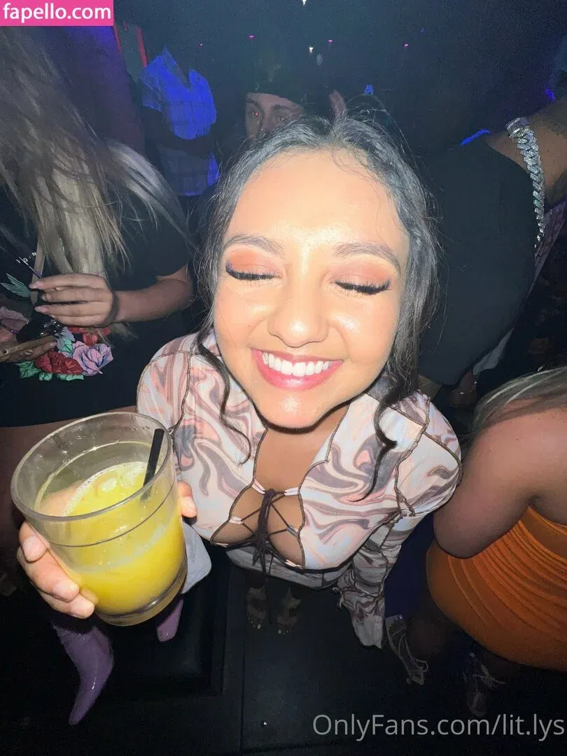 lit.lys / lys.____ Onlyfans Photo Gallery 