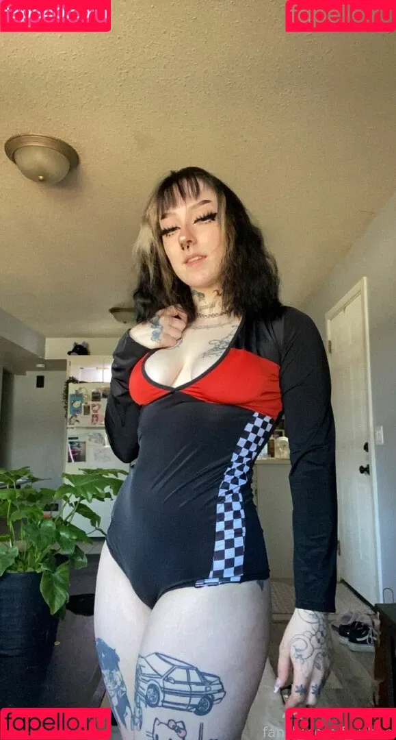 f_urbee / furbee._ / furbs0 Onlyfans Photo Gallery 