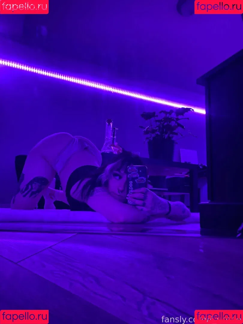 f_urbee / furbee._ / furbs0 Onlyfans Photo Gallery 