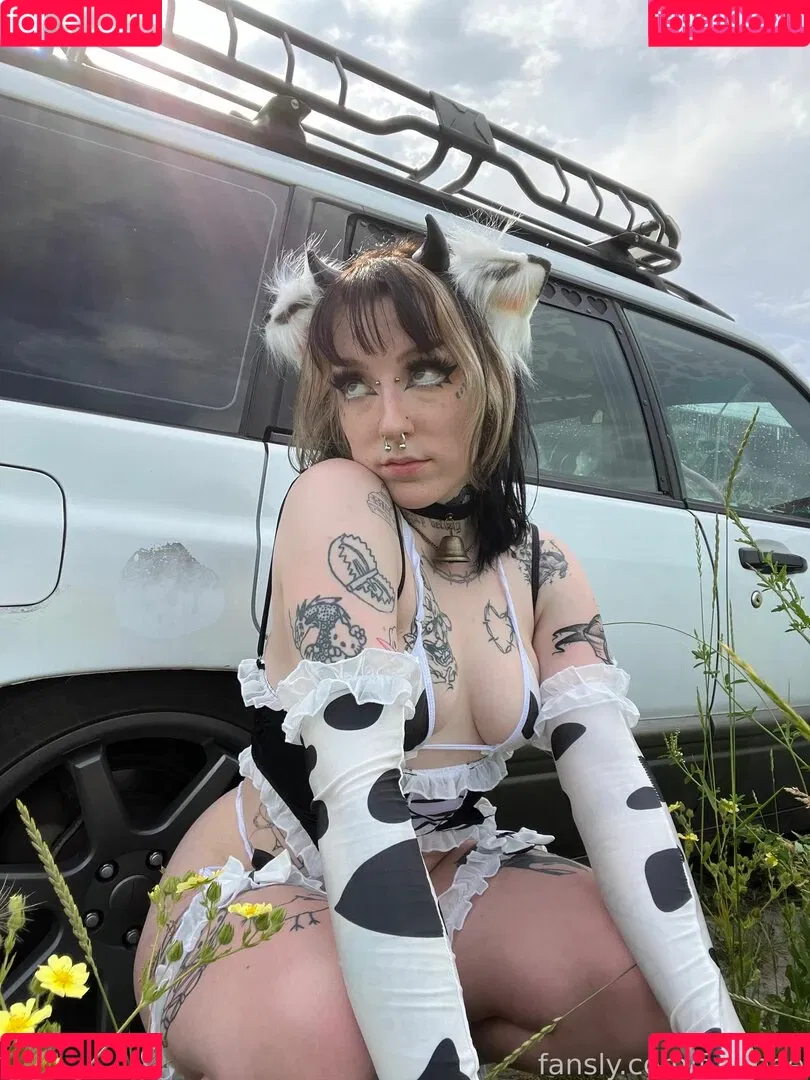 f_urbee / furbee._ / furbs0 Onlyfans Photo Gallery 