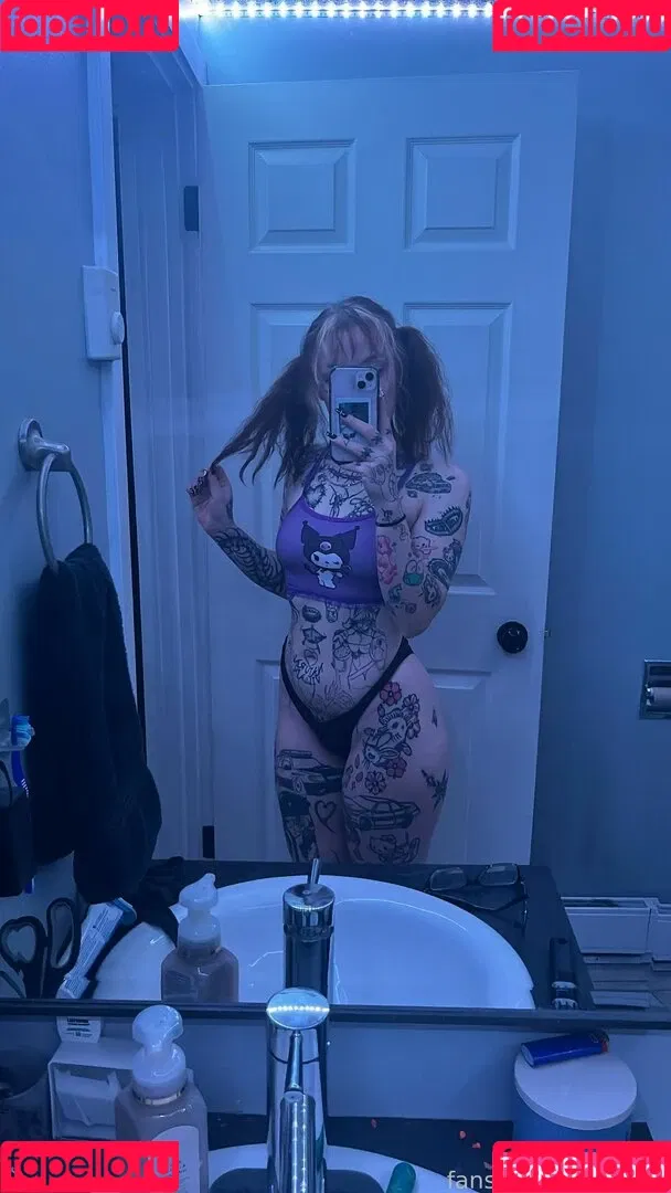 f_urbee / furbee._ / furbs0 Onlyfans Photo Gallery 