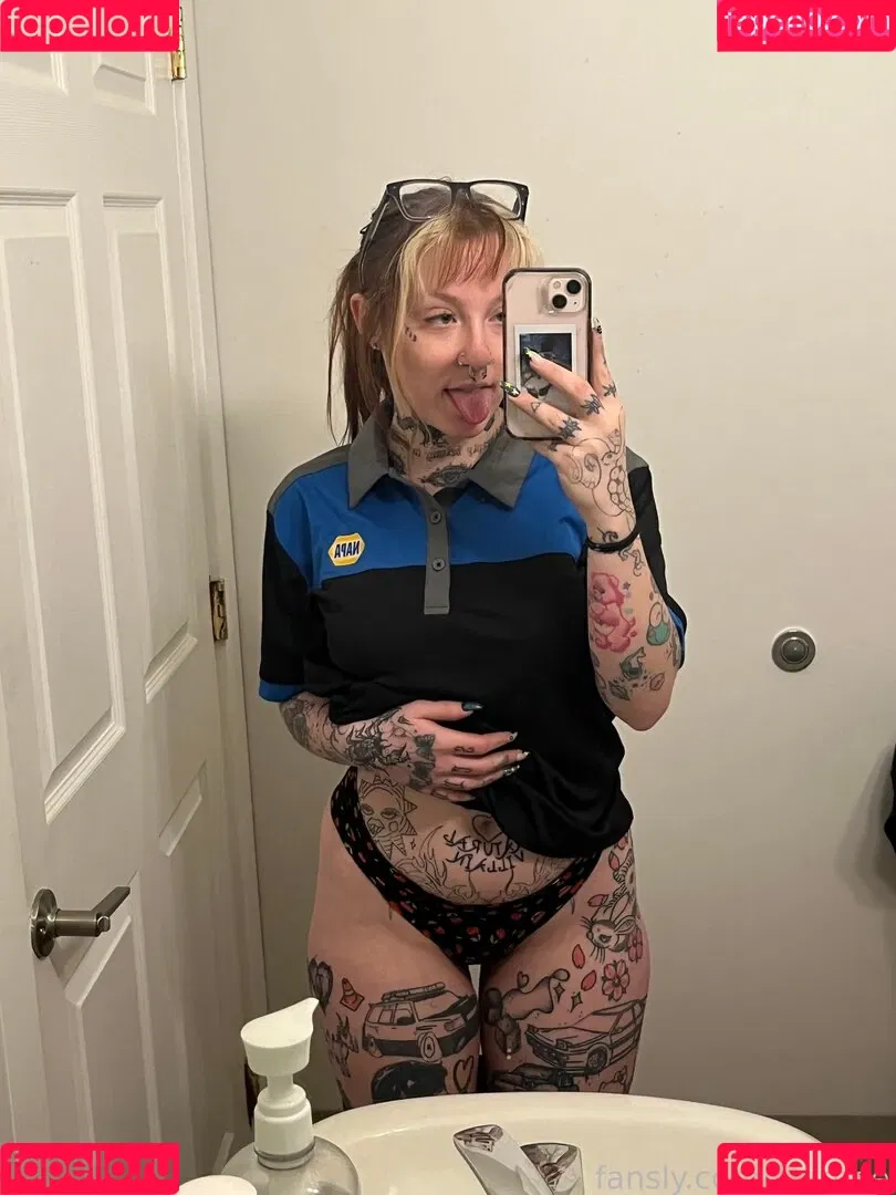 f_urbee / furbee._ / furbs0 Onlyfans Photo Gallery 