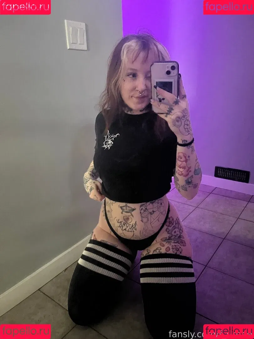 f_urbee / furbee._ / furbs0 Onlyfans Photo Gallery 