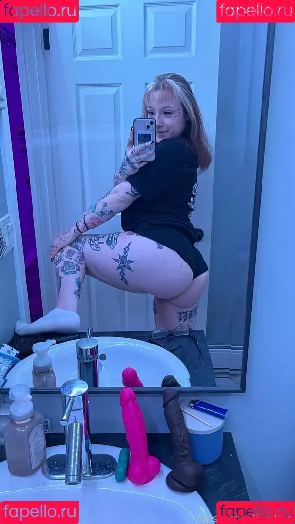 f_urbee / furbee._ / furbs0 Onlyfans Photo Gallery 