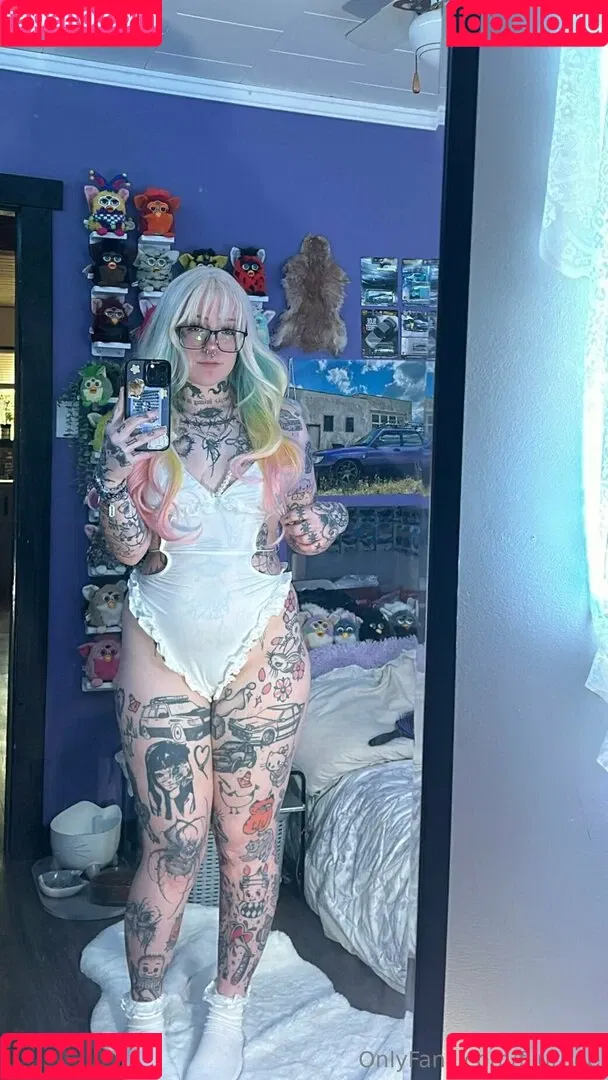 f_urbee / furbee._ / furbs0 Onlyfans Photo Gallery 