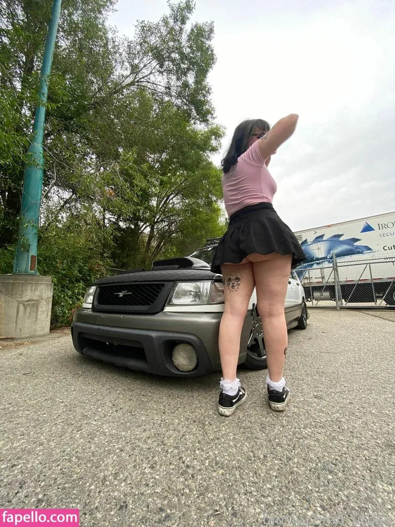 f_urbee / furbee._ / furbs0 Onlyfans Photo Gallery 