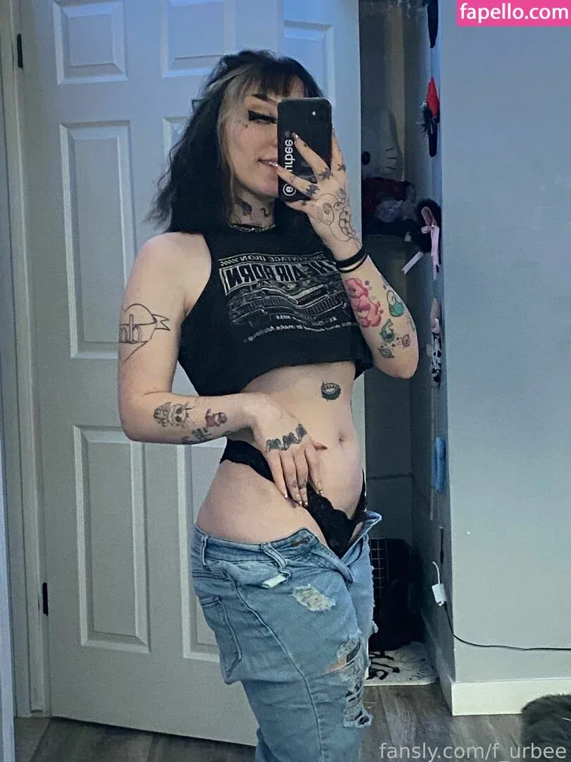 f_urbee / furbee._ / furbs0 Onlyfans Photo Gallery 