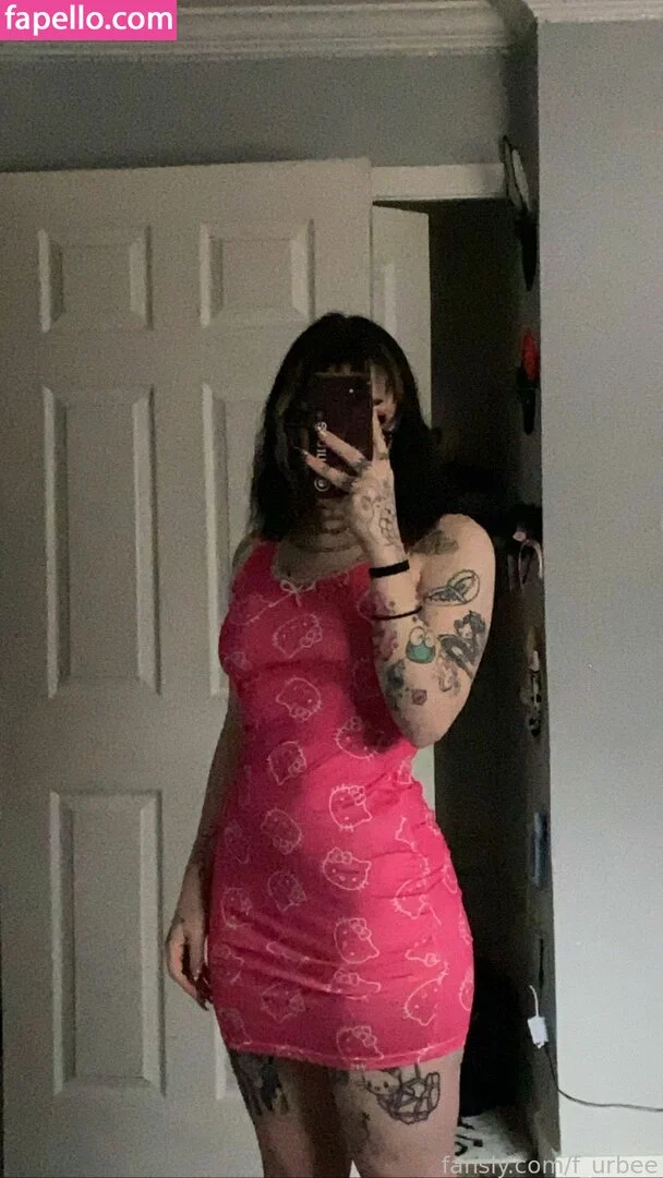 f_urbee / furbee._ / furbs0 Onlyfans Photo Gallery 