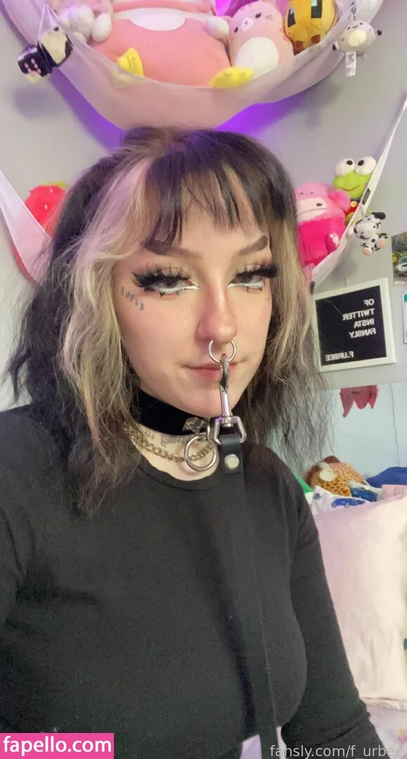 f_urbee / furbee._ / furbs0 Onlyfans Photo Gallery 