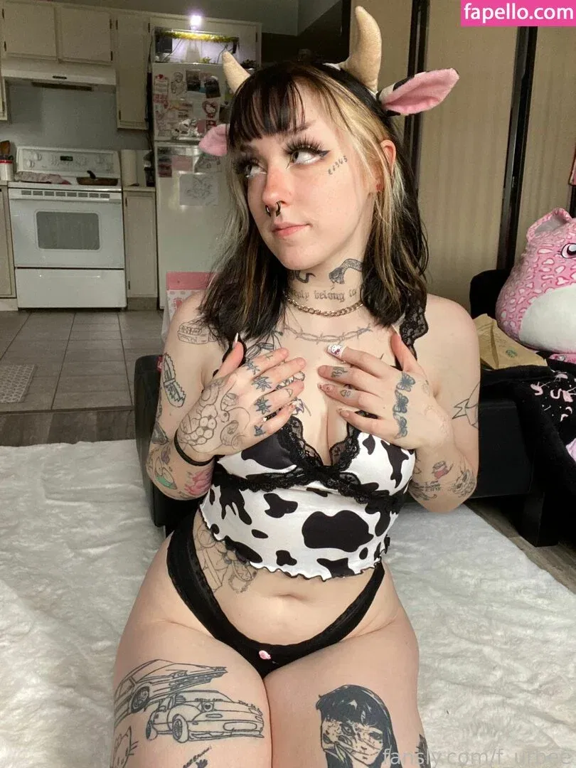 f_urbee / furbee._ / furbs0 Onlyfans Photo Gallery 