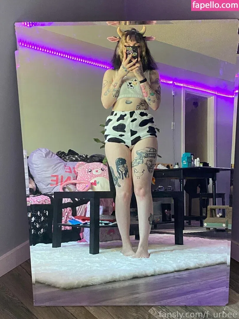 f_urbee / furbee._ / furbs0 Onlyfans Photo Gallery 