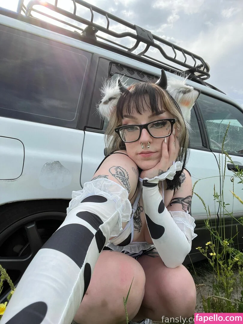 f_urbee / furbee._ / furbs0 Onlyfans Photo Gallery 