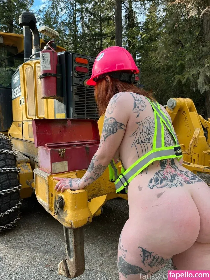 f_urbee / furbee._ / furbs0 Onlyfans Photo Gallery 