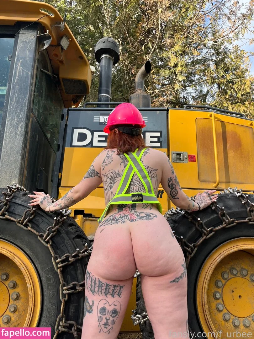 f_urbee / furbee._ / furbs0 Onlyfans Photo Gallery 