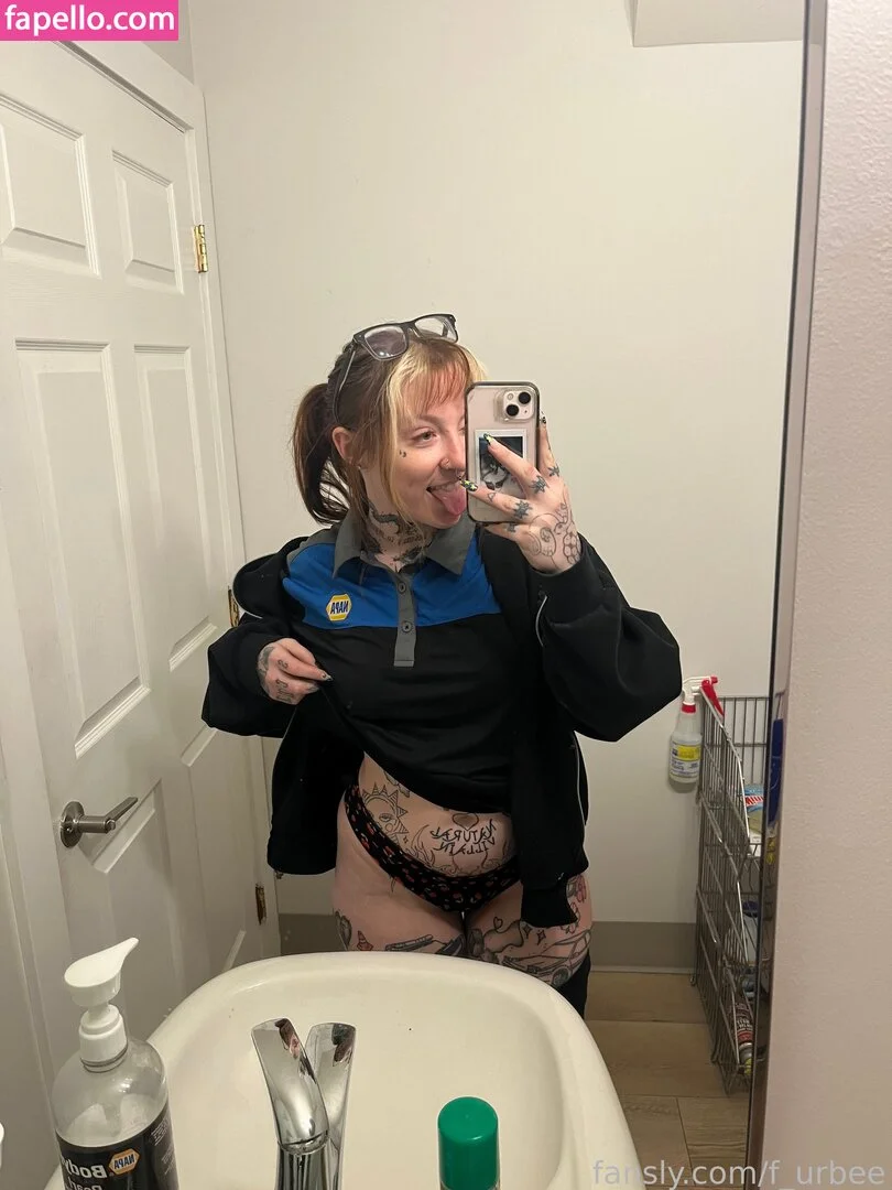 f_urbee / furbee._ / furbs0 Onlyfans Photo Gallery 