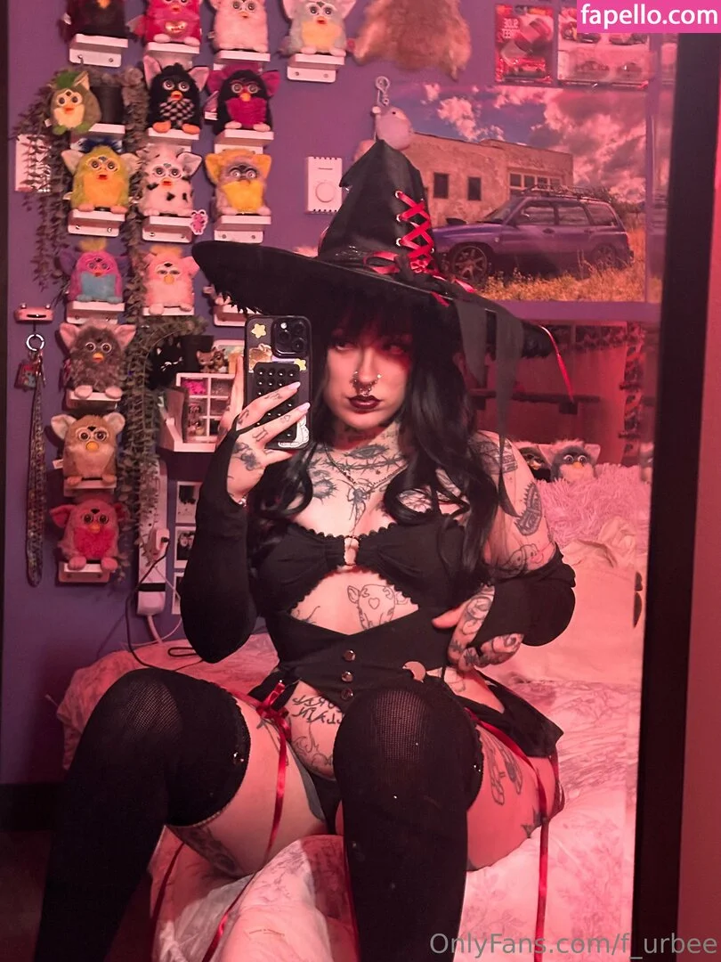 f_urbee / furbee._ / furbs0 Onlyfans Photo Gallery 