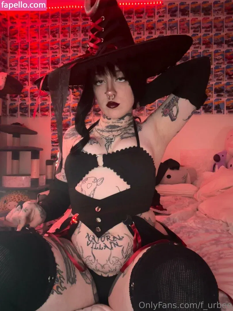 f_urbee / furbee._ / furbs0 Onlyfans Photo Gallery 