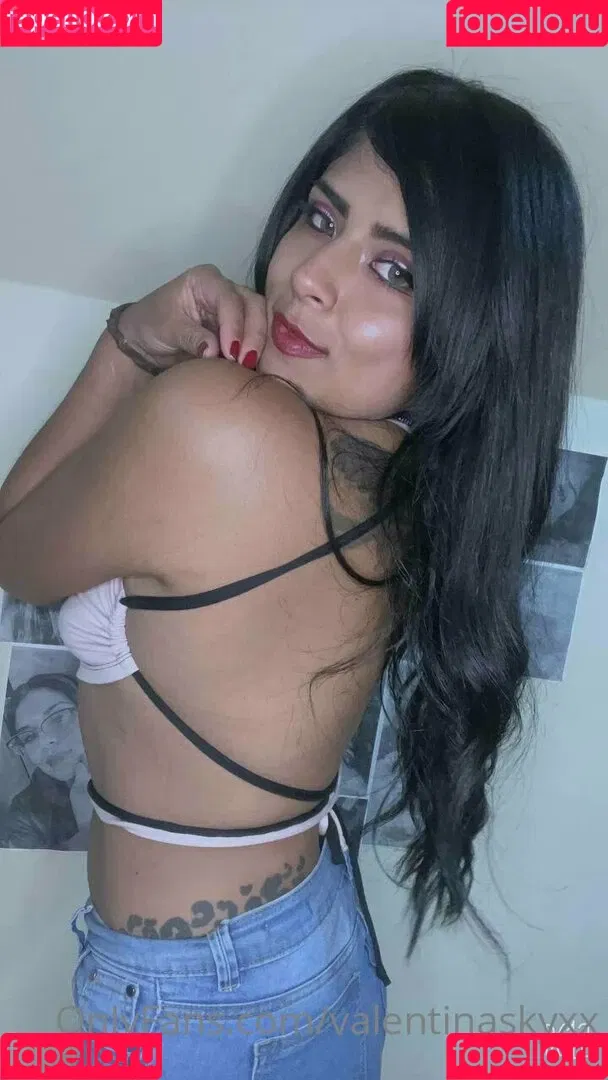 valentinaskyxx / valentinaxxks Onlyfans Photo Gallery 