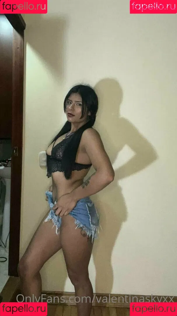 valentinaskyxx / valentinaxxks Onlyfans Photo Gallery 