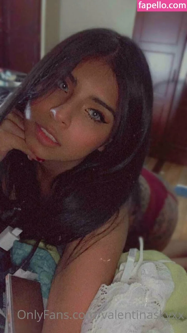 valentinaskyxx / valentinaxxks Onlyfans Photo Gallery 