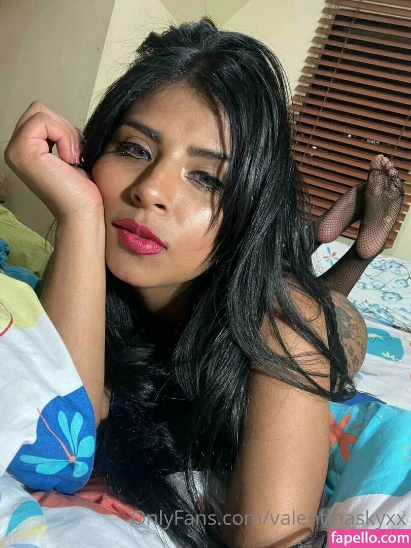 valentinaskyxx / valentinaxxks Onlyfans Photo Gallery 