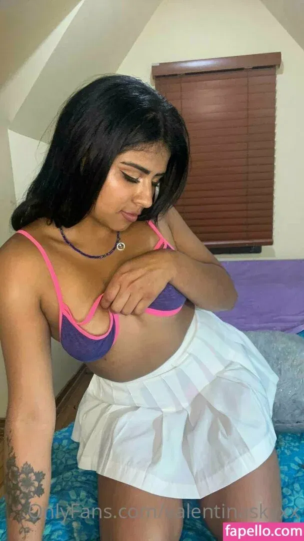 valentinaskyxx / valentinaxxks Onlyfans Photo Gallery 