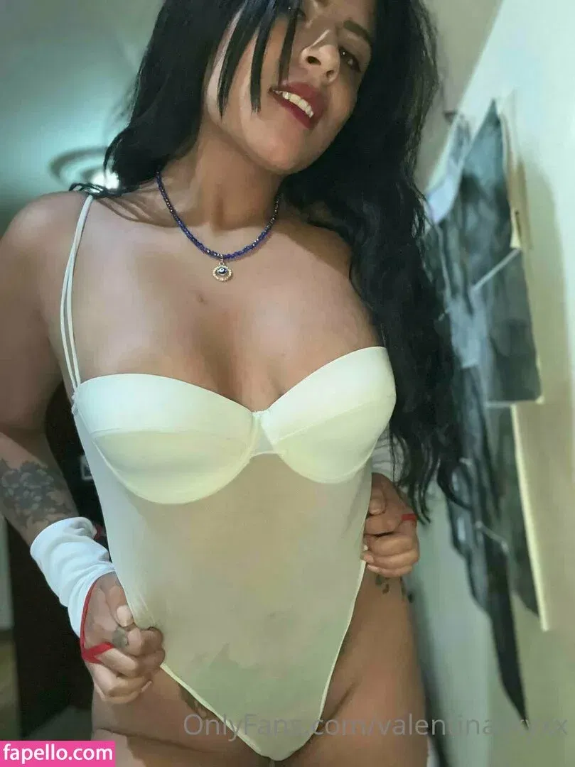 valentinaskyxx / valentinaxxks Onlyfans Photo Gallery 