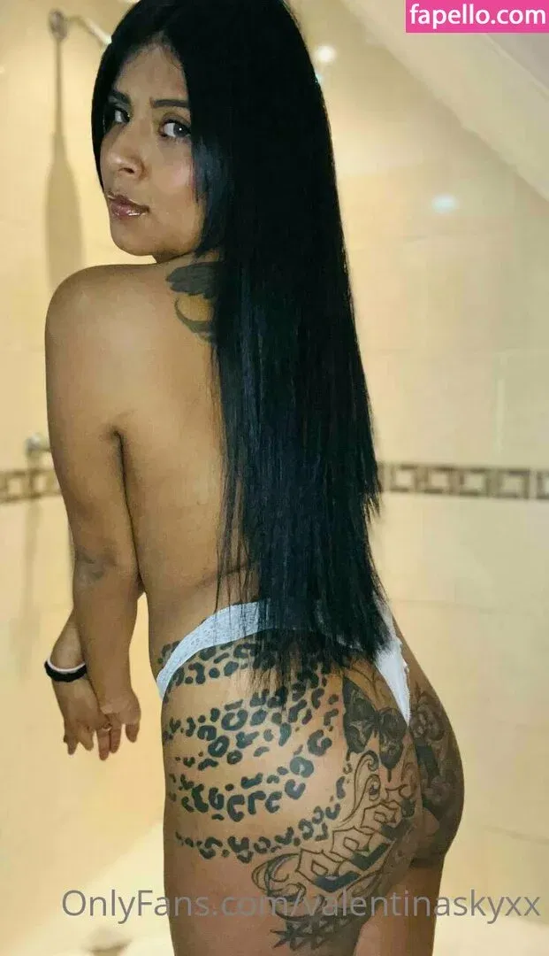 valentinaskyxx / valentinaxxks Onlyfans Photo Gallery 
