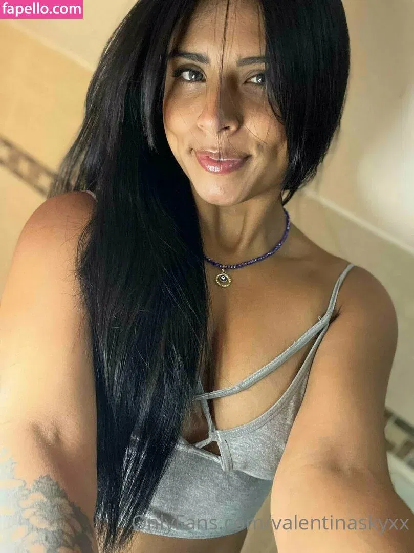 valentinaskyxx / valentinaxxks Onlyfans Photo Gallery 