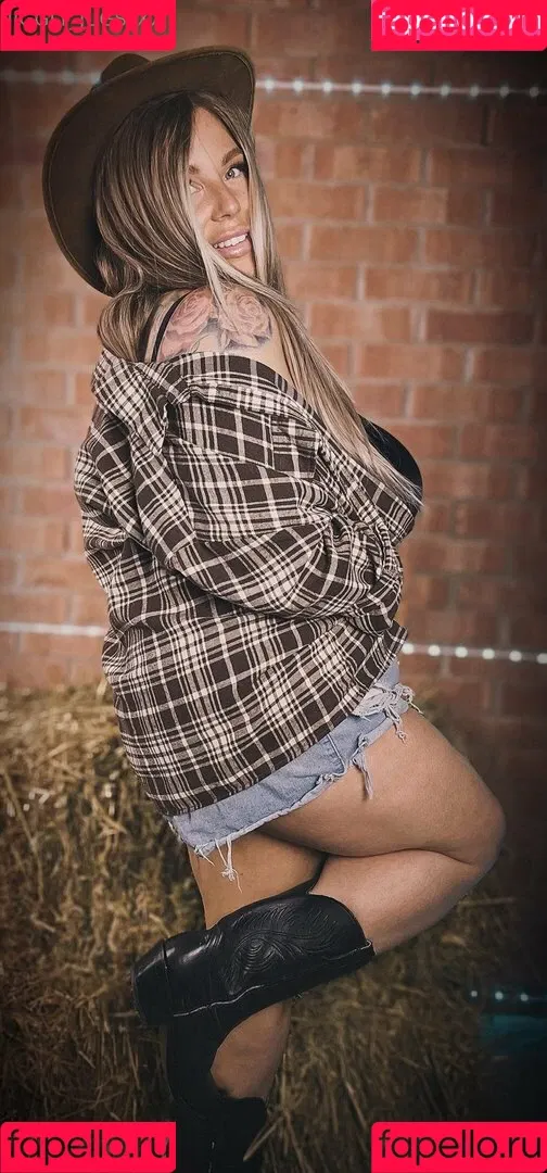 jiggly_jugs_xx / jiggly_jugsxx Onlyfans Photo Gallery 